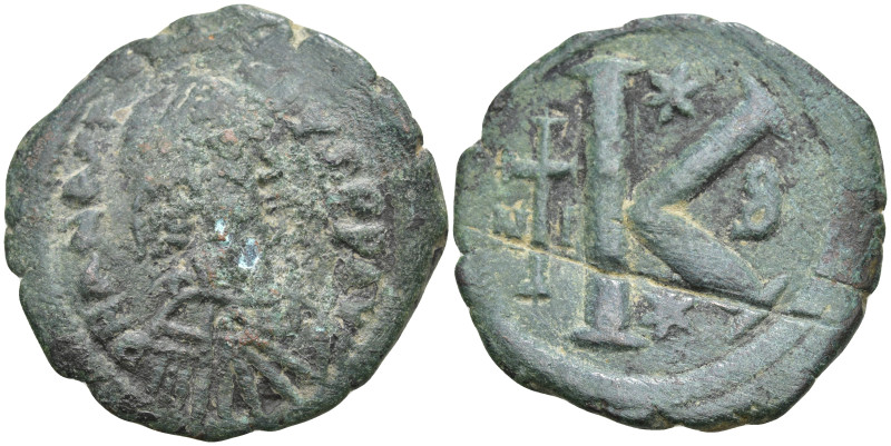 Byzantine
Anastasius I (491-518 AD). Constantinople.
AE Half Follis (29mm 8.41...