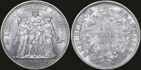 FRANCE: 10 Francs (1972) in silver (0,900). Denomination and date within wreath on obverse. Hercules group on reverse. (KM 932). Uncirculated.