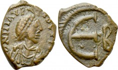 MAURICE TIBERIUS (582-602). Pentanummium. Constantinople.