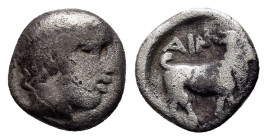 THRACE. Ainos.(Circa 435-405 BC). Diobol.

Obv : Head of Hermes right, wearing petasos.

Rev : AIN.
Goat walking right.
HGC 3.2, 1274.

Condition : Go...