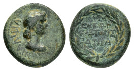 PHRYGIA. Eumenea. Livia (Augusta, 14-29). Ae. 

Obv : ΗΡΑ ΛΙΒΙΑ.
Draped bust of Livia (as Hera) right.

Rev : ΕVΜ / ΕΝΕΩΝ / ΚΑΣΤΟΡΙΣ / ΣΩΤΙΡΑ.
Legend ...