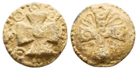 BYZANTINE LEAD SEAL.(Circa 7th-11th Century).Pb.

Condition : Good very fine.

Weight : 12.4 gr
Diameter : 21 mm