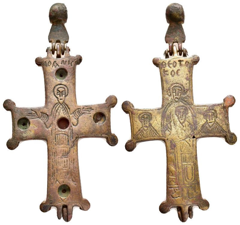 BYZANTINE EMPIRE.Bronze Cross.(8th-10th century).Ae.

Condition : Good very fi...