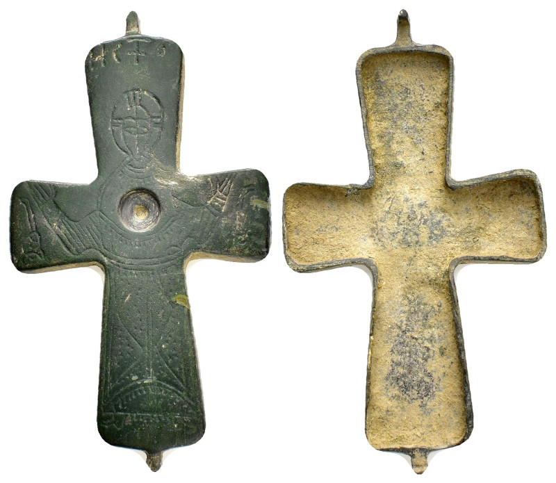 BYZANTINE EMPIRE.Bronze Cross.(8th-10th century).Ae.

Condition : Good very fine...