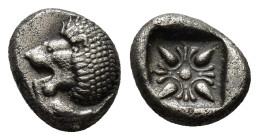 IONIA. Miletos. Diobol (6th-5th century BC). (1.1 Gr. 9mm.)
Forepart of lion right, head left. 
Rev: Stellate pattern within incuse square