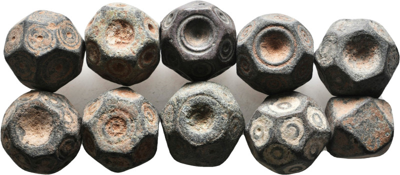 Lot of 10 Weights 10th - 13th Centuries.
Reference:

Condition: Very Fine

...