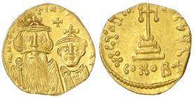 Byzantinische Goldmünzen

Kaiserreich

Constans II., 641-668

Solidus 654/659, Constantinopel, 1. Off. 4,34 g. vorzüglich/Stempelglanz, min. Bel...
