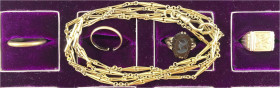 Schmuck und Accessoires aus Gold

Konvolute Goldschmuck

Schatulle mit 5 Schmuckstücken: Uhrenkette und 2 Fingerringe (einer durchtrennt) Gelbgold...