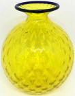 Varia

Glas

Designer-Vase "Monofiore Balloton" in gelb mit blauer Lippe, von Venini Murano. Höhe 15 cm
