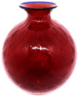 Varia

Glas

Designer-Vase "Monofiore Balloton" in rot mit blauer Lippe, am Boden datiert 1998, von Venini Murano. Höhe 15 cm