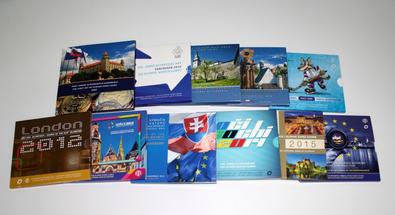 Eslovaquia. Lote con 11 carteras de Eslovaquia diferentes de euros desde 2009 ha...