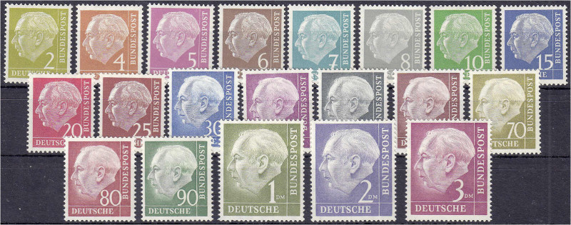 Briefmarken

Deutschland

Bundesrepublik Deutschland

2 Pf. - 3 DM Heuss 1...