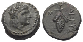 Moesia Inferior. Dionysopolis.

 Bronze. 3. - 2. Jhdt. v. Chr.
Vs: Kopf des Dionysos mit Efeukranz rechts.
Rs: Weintraube.

18 mm. 5,31 g. 

T...