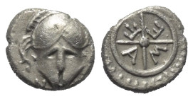 Thrakien. Mesembria.

 Diobol (Silber). Ca. 420 - 320 v. Chr.
Vs: Korinthischer Helm en face.
Rs: META in vierspeichigem Rad, das von einem Strich...