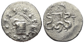 Ionien. Ephesos.

 Cistophor (Silber). 131 / 130 v. Chr. (Jahr 4).
Vs: Cista mystica mit halbgeöffnetem Deckel, aus der sich nach links eine Schlan...