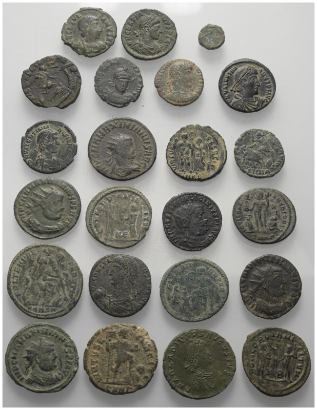Römische Münzen - Lots. Kaiserzeit.


Lot (23 Stück, Bronze): Kleinbronzen.
...