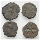 Mittelalter - Lots.


Antiochia - Fürstentum. 
Tancred (1101 - 1103 und 1104 - 1112).

Lot (4 Stück, Kupfer): Follis.
Vs: Heiliger Petrus mit K...