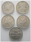 Deutschland - Lots.


Bundesrepublik Deutschland.

Lot (5 Stück): 2 Mark 1951 D, J, F (2 x) und G
Vs: Wertangabe, flankiert von Früchten.
Rs: A...