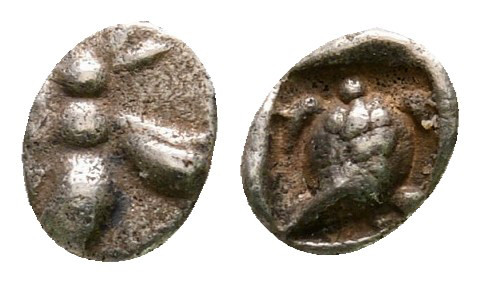 Ionia. Uncertain mint circa 500-400 BC. 
Tetartemorion AR

6 mm, 0,14 g


...