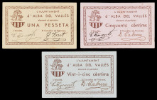 Alba del Vallès. 25, 50 céntimos y 1 peseta. (T. 63, 64a y 65c). 3 billetes, todos los de la localidad. La peseta, nº 0393. Raros. MBC/EBC-.
