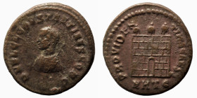 Constantinus I. (307-337 AD). Follis. (19mm, 3,36g) Heraclea. Obv: CONSTANTINVS AVG. laureate bust of Constantinus holding scepter left. Rev: PROVIDEN...