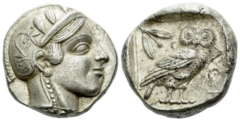Attica, Athens Tetradrachm circa 440-430, AR 23.00 mm., 17.18 g.
Head of Athena...