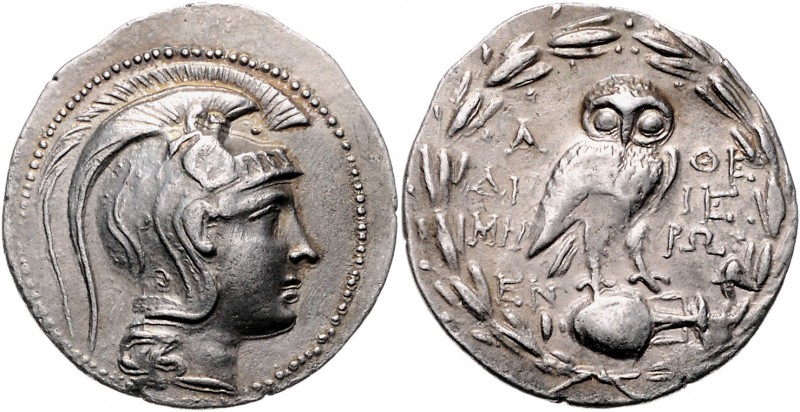 Griechen - Athen Tetradrachme 142-144 v. Chr. Athene, Rs: Eule Thompson 209b. 
...