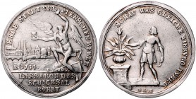 Hamburg Silbermedaille 1755 (v. P.H. Goedecke) a.d. Zerstörung von Lissabon durch das große Erdbeben vom 1. November Gaed. I-S.8 Nr. 3. 
31,1mm 7,1g ...