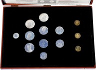 Varia Collection 130 Jahre Deutsche Mark" der Staatlichen Münze Hamburg bestehend aus 45 Repliken in Sterlingsilber (davon 3 vergoldet), 1 Silberbarre...