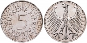 Bundesrepublik Deutschland 5 Deutsche Mark 1957 D J. 387. 
kl.Kr. vz-st