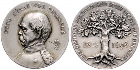 Sammlung Otto v. Bismarck Silbermedaille 1898 mattiert (v. Lauer) auf seinen Tod , i.Rd: SILBER 990 Bennert 229 var. Slg. Bö. 5463. 
27,0mm 8,8g f.st...