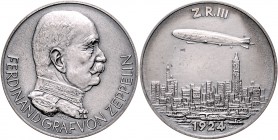 - Luftfahrt Silbermedaille o.J. mattiert (v. Holl) Zur Erinnerung an die Amerikafahrt des LZ 126" (ZR III), geprägt 1963, i.Rd: 1000 zwischen Halbmond...