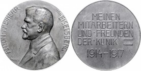 - Medicina in nummis Zinkmedaille 1917 (v. Kögler) a. Anton Freiherr v. Eiselsberg. Widmung an seine Freunde u. Mitarbeiter d. Klinik 
65,3mm, 84,0g ...