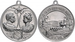 - Allgemeine Medaillen Aluminium-Medaille 1912 a.d. Kaiserparade u. Manöver 
m.Orig.Öse, 38,5mm 7,8g vz-st