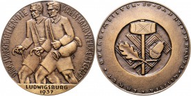 - Allgemeine Medaillen Bronzemedaille 1937 (v. A. Feuerle) Prämie der Kreishandwerkerschaft Ludwigsburg 
i.Orig.Etui 81,3mm 147,3g prfr.