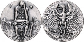 - Allgemeine Medaillen Silbermedaille o.J. (v. W. Ibscher) a. 30 Jahre Vertreibung aus Schlesien 
patiniert 36,2mm 25,4g prfr.
