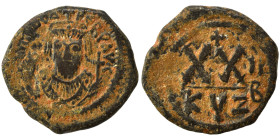 Phocas, 602-610. Half Follis (bronze, 6.01 g, 23 mm), Cyzicus. δ N POCΔ PERP AVG Crowned bust of Phocas facing, wearing consular robes, holding mappa ...