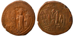 Heraclius, with Martina and Heraclius Constantine, 610-641. Follis (bronze, 10.50 g, 30 mm), Constantinople. Heraclius in center, flanked by Martina, ...