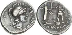 (46-45 a.C.). Cnaeo Pompeyo. Denario. (Spink 1384) (S. 1, como Pompeyo Magno) (Craw. 469/1a) (ACIP. 4011). 3,71 g. MBC-.