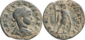(317-318 d.C.). Crispo. Arelate. AE 20. (Spink 16696 o 16698) (Co. 105) (RIC. 132 o 143). 3,06 g. MBC-.