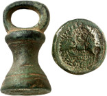 Constantino IX Monomaco (1042-1055). Matriz para sello de cera o lacre. La leyenda ha sido parcialmente obliterada, pero la atribución es indudable, p...