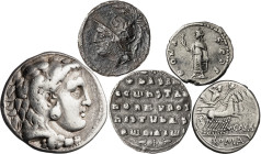 Lote formado por: un tetradracma de Alejandro Magno, 3 denarios (uno forrado) y un miliaresion bizantino. Total 5 monedas. A examinar. MBC-/MBC.