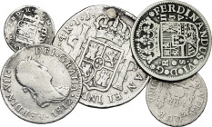 Lote de 5 monedas: 1/2 real México 1789, 1 real México 1759, 2 reales Cádiz 1812 y Sevilla 1758 y 4 reales Lima 1790 (con agujero tapado). RC/BC.