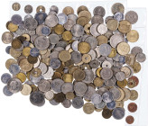 Lote formado por 290 monedas de Franco y Juan Carlos I. MBC-/S/C.