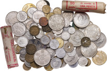 Lote de 203 monedas españolas, incluyendo 1 peseta de 1891, quince de 50 céntimos del Centenario y ocho monedas de 100 pesetas de Franco. Incluye, ade...