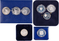 Andorra. 1984 a 2002. 10 (cinco), 20 (dos) y 25 diners. Lote de 4 estuches con diferentes emisiones. A examinar. AG. 226 g aproximadamente. S/C/Proof.