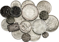 Lote de 19 monedas en plata de diversos países (s. XIX-XX). A examinar. MBC/S/C.