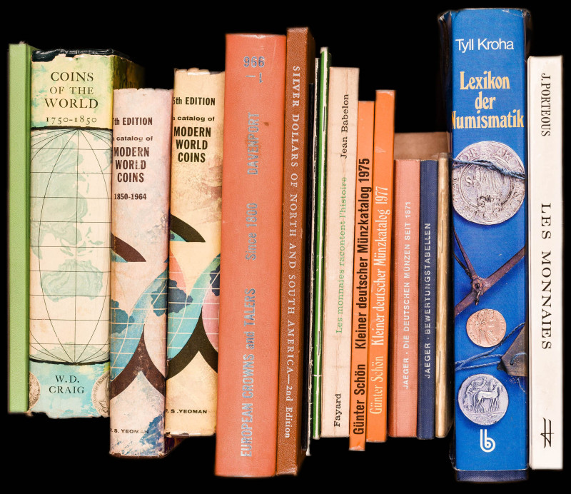 Lote de 17 libros de numismática extranjera. A examinar.