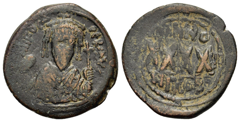 Phocas (602-610). Æ 40 Nummi (29,2mm, 11.7g). Nicomedia, uncertain year. Crowned...