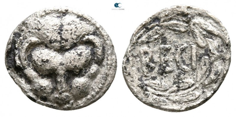 Bruttium. Rhegion 445-435 BC. 
Litra AR

9mm., 0,58g.



nearly very fine